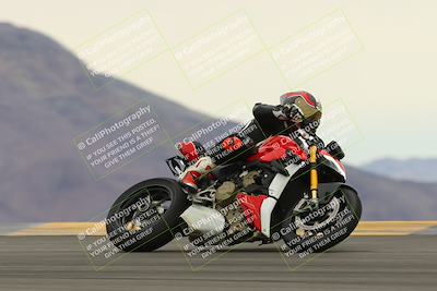 media/Jan-14-2023-SoCal Trackdays (Sat) [[497694156f]]/Turn 9 Set 2 (1130am)/